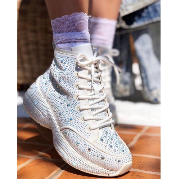 𝘽𝘼𝘾𝙆 𝙄𝙉 𝙎𝙏𝙊𝘾𝙆🖤𝑹𝒉𝒊𝒏𝒆𝒔𝒕𝒐𝒏𝒆 𝑷𝒍𝒂𝒕𝒇𝒐𝒓𝒎 - WHITE - Picture 7 of 13